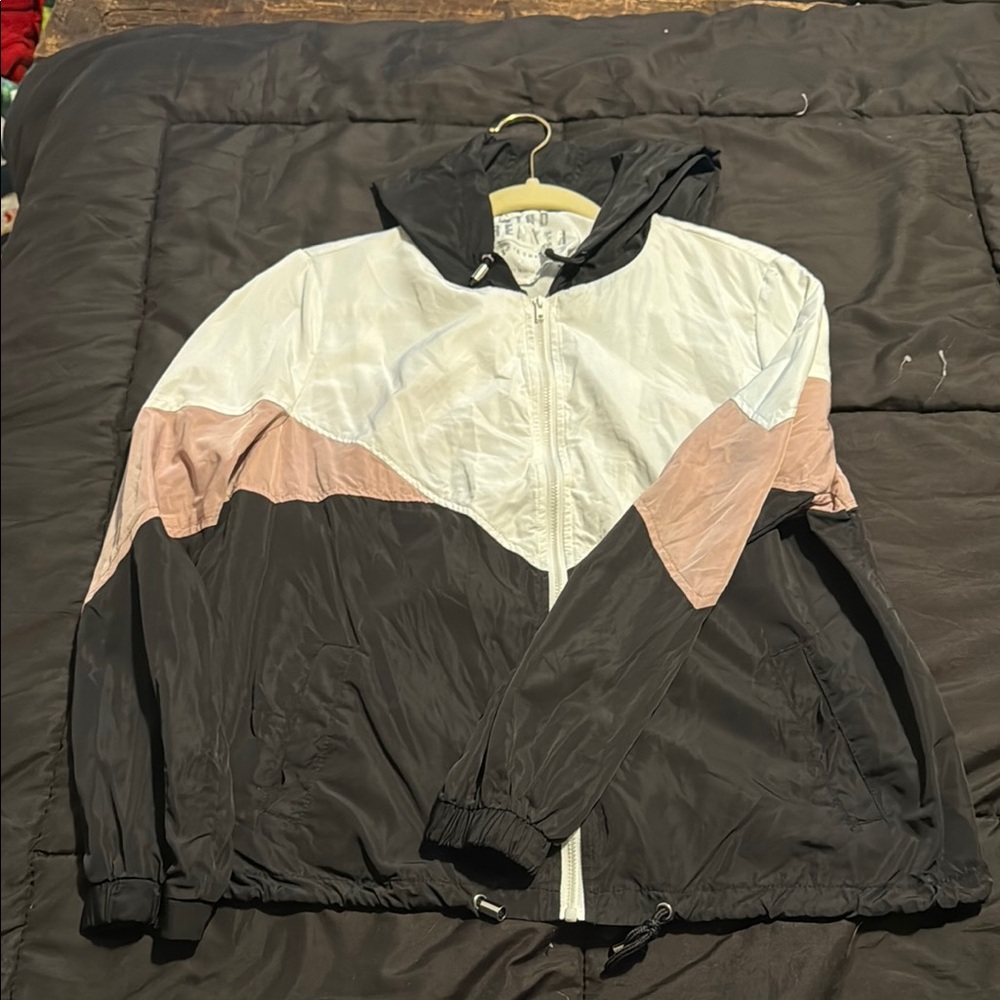 Women’s Windbreaker